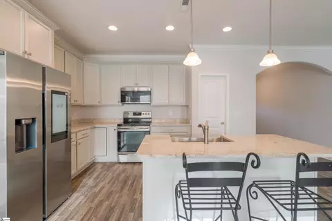 Kitchen - 432 N Beryl Ln, Chesnee, SC 29323 photo 2 of 4