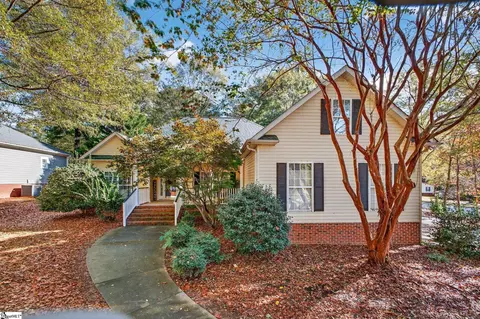 100 Crossington Way, Fountain Inn, SC 29644