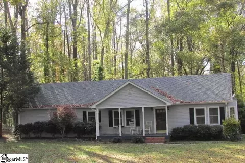 208 Club Dr, Simpsonville, SC 29681