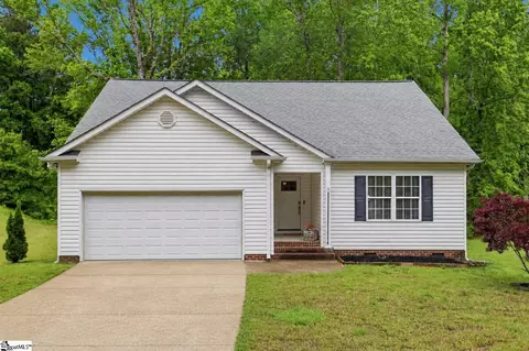111 Woodvale Ave, Fountain Inn, SC 29644
