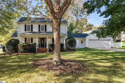 101 Fox Run Cir, Greer, SC 29651