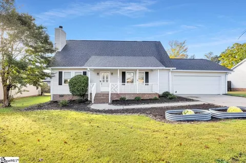 105 Terrace Rd, Easley, SC 29642