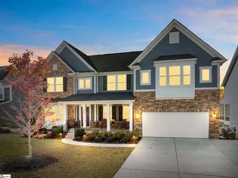 228 Chinook Dr, Simpsonville, SC 29680