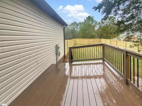 Exterior - 173 Pearson St, Moore, SC 29369 photo 6 of 7