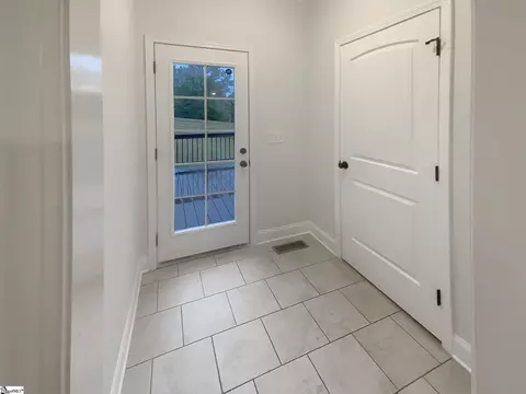 Entry Way - 173 Pearson St, Moore, SC 29369 photo 1 of 2