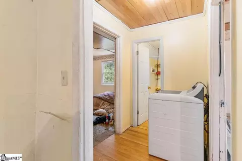 Entry Way - 309 Flat Dr, Buffalo, SC 29321 photo 1 of 1