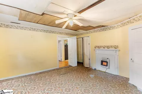 Bedroom - 309 Flat Dr, Buffalo, SC 29321 photo 1 of 5