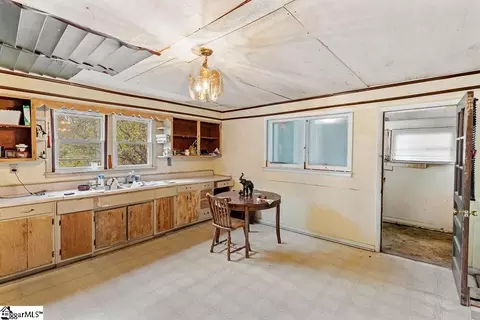 Kitchen - 309 Flat Dr, Buffalo, SC 29321 photo 1 of 2