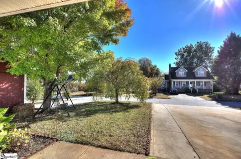 103 Creek Dr, Easley, SC 29642 photo 8