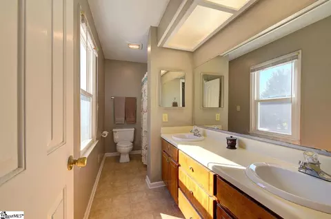 103 Creek Dr, Easley, SC 29642 photo 28