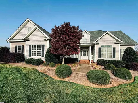 600 Dills Farm Way, Greer, SC 29651
