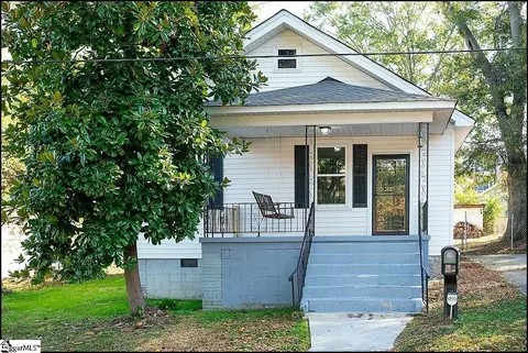 3 21st St, Greenville, SC 29611