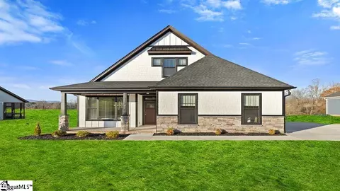 1181 Clearbrook Ln, Campobello, SC 29322