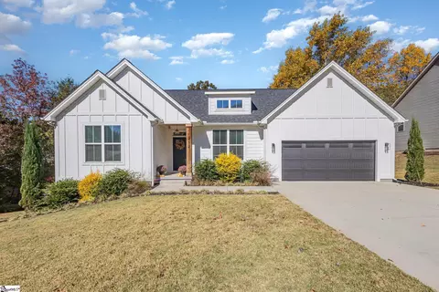 212 Larch Ct, Taylors, SC 29687