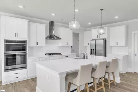 Kitchen - 150 Juniper Hill Dr, Easley, SC 29642 photo 2 of 3