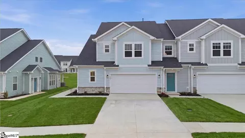409 Crestcreek Dr, Anderson, SC 29621
