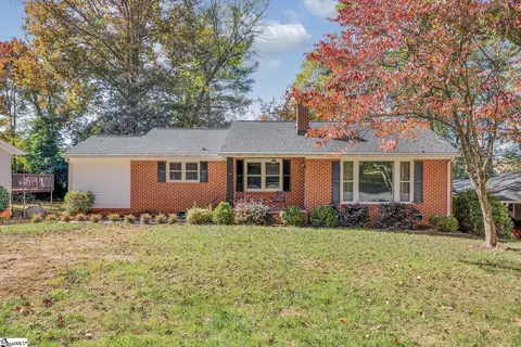 220 Scarlett St, Greenville, SC 29607