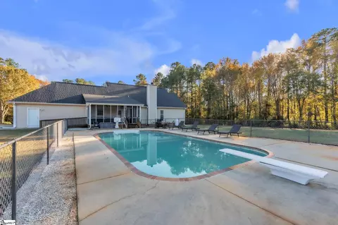 Exterior - 113 Waterbury Way, Pendleton, SC 29670 photo 6 of 8