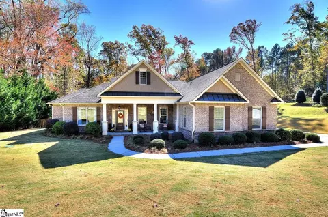 155 Burberry Dr, Williamston, SC 29697