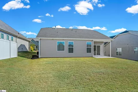 Exterior - 829 Judah Dr, Moore, SC 29369 photo 4 of 5