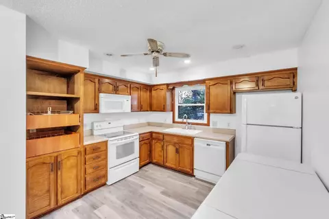 Kitchen - 145 W Celestial Dr, Greer, SC 29651 photo 3 of 3