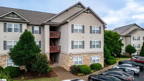 1412 Harts Ridge Dr, Seneca, SC 29678