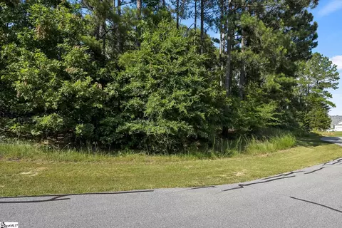 103 Free Bridge Ct, Hodges, SC 29653
