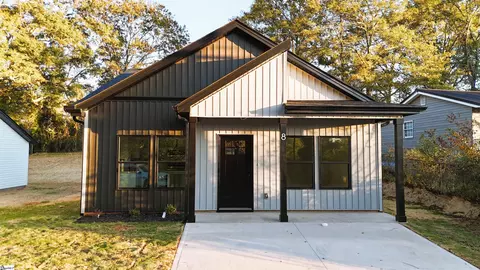 8 Bobo St, Inman, SC 29349