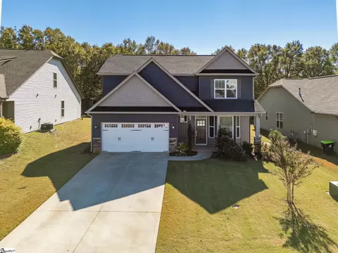 709 Silver Pines Ln, Duncan, SC 29334