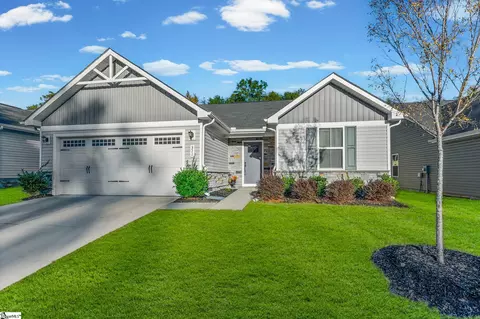 311 Stockland Trl, Fountain Inn, SC 29644