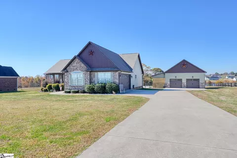 114 S Stallion Dr, Cowpens, SC 29330