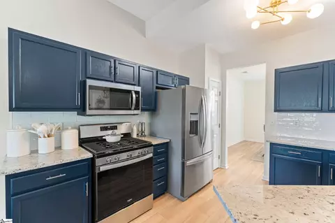 Kitchen - 5 Renforth Rd, Simpsonville, SC 29681 photo 1 of 6