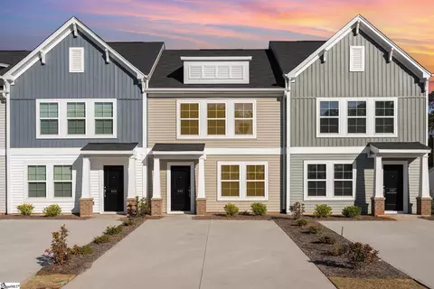 645 Blossom Run, Spartanburg, SC 29307