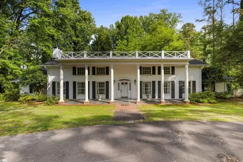 21 Kensington Rd, Greenville, SC 29617