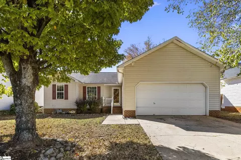 8 Shumagin Ct, Greenville, SC 29605
