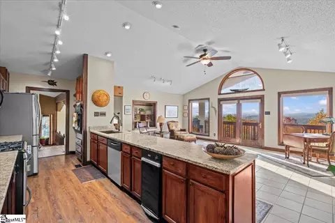 156 Overlook Dr, Pickens, SC 29671 photo 12