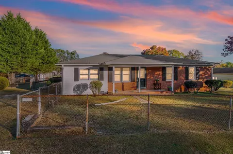 108 Belmont Cir, Easley, SC 29642