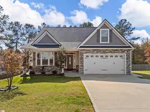 580 Canewood Ln, Campobello, SC 29322