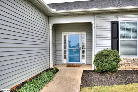 10 Harwick Ct, Easley, SC 29642 photo 3