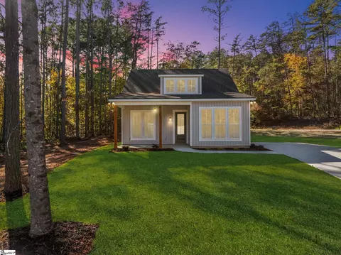 602 Dryden Dr, Westminster, SC 29693