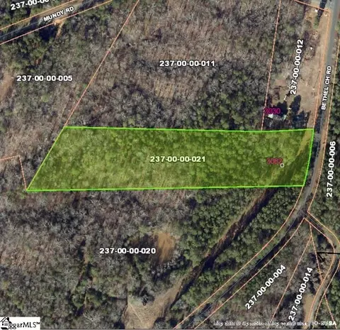 3082 Bethel Church Rd, Laurens, SC 29360