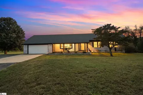 1010 Wall Cir, Chesnee, SC 29323