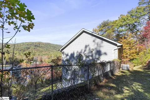 441 Mountain Sunset Trl, Tamassee, SC 29686