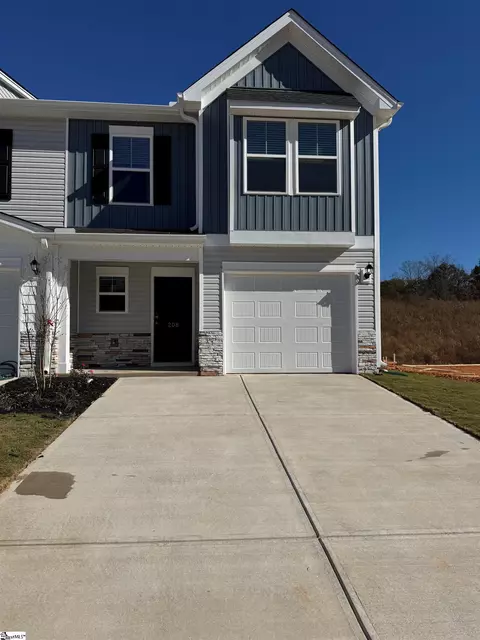 208 Stonyway Ln, Easley, SC 29640