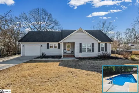 306 Fairdale Dr, Simpsonville, SC 29681