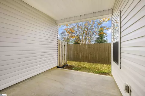 Exterior - 4 Sabine Leaf Ct, Greer, SC 29650 photo 3 of 5