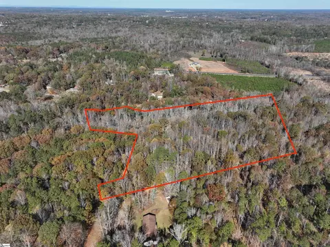 05 Sullivan Rd, Laurens, SC 29630