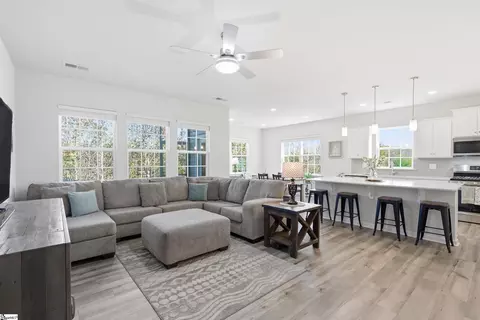 360 Sliding Rock Dr, Pendleton, SC 29670 photo 4