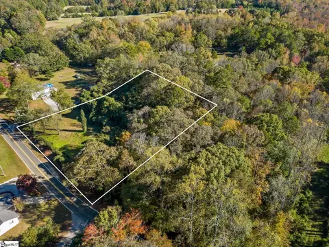 400 Simms School Rd, Central, SC 29630
