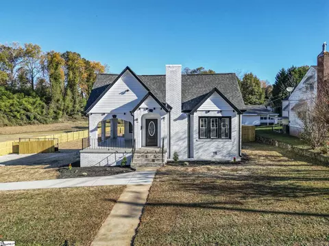 3204 Old Buncombe Rd, Greenville, SC 29609